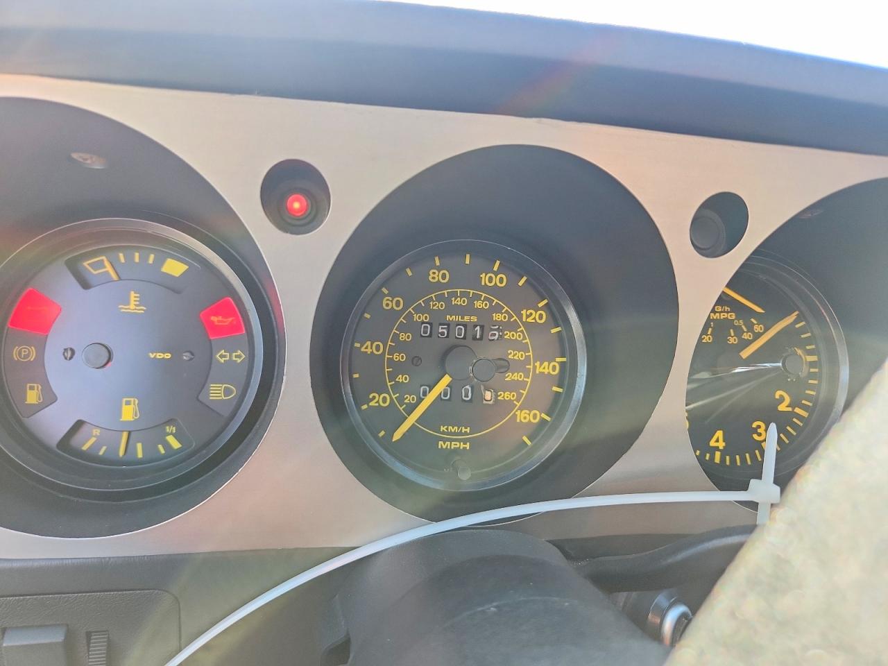 1983 Porsche 944 VIN WP0AA0944DN464800 photo 9