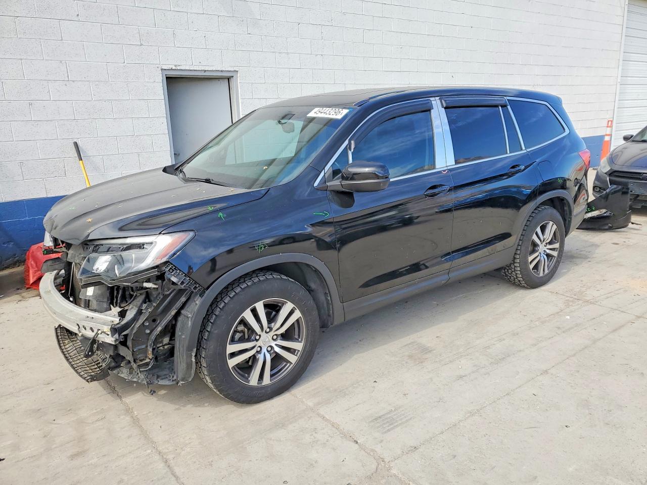 2016 Honda Pilot VIN 5FNYF5H5XGB033341 photo 1