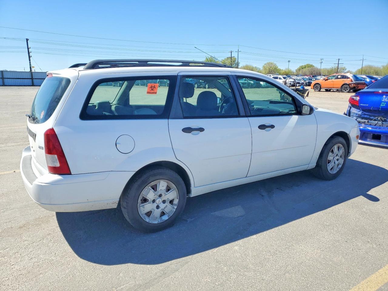 2006 Ford Focus VIN 1FAFP36N16W254824 photo 3
