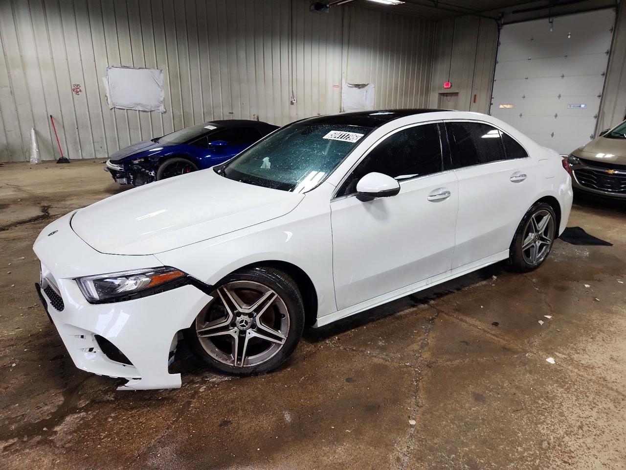 2020 Mercedes-Benz A-class VIN W1K3G4FB5LW044009 photo 1