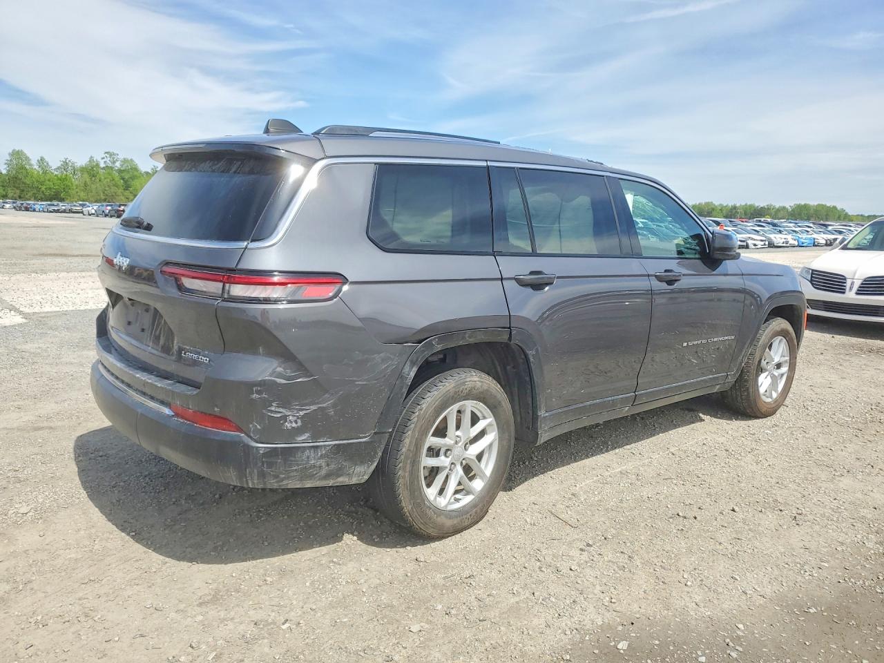 2023 Jeep Cherokee VIN 1C4RJJAG6P8901956 photo 3