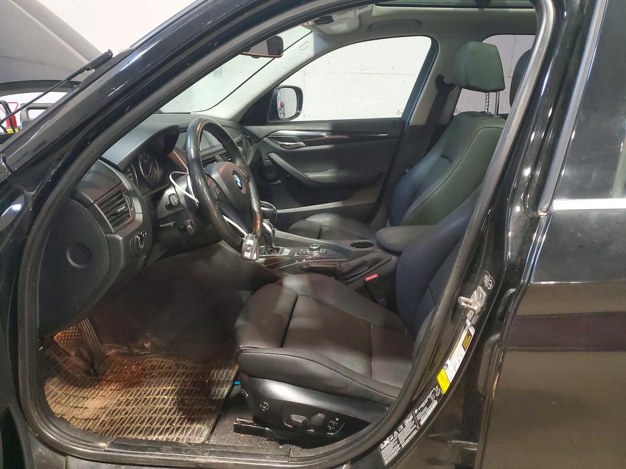 2012 BMW X1 VIN WBAVL1C59CVR76146 photo 7