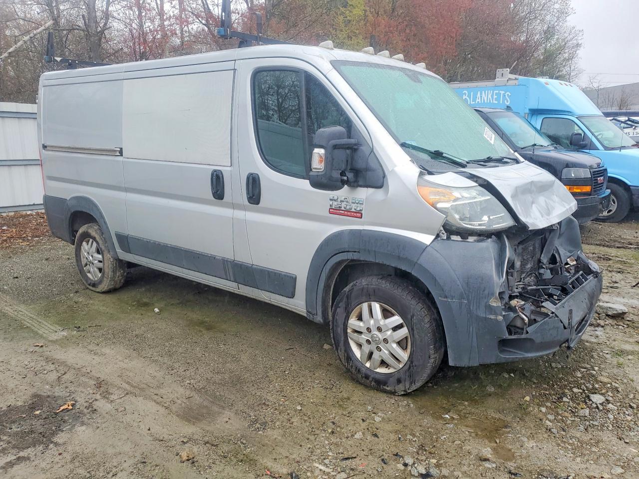 2014 Ram Promaster VIN 3C6TRVAG3EE123177 photo 4