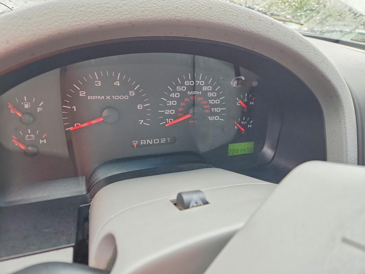 2006 Ford F150 VIN 1FTPX12V46KC16990 photo 9
