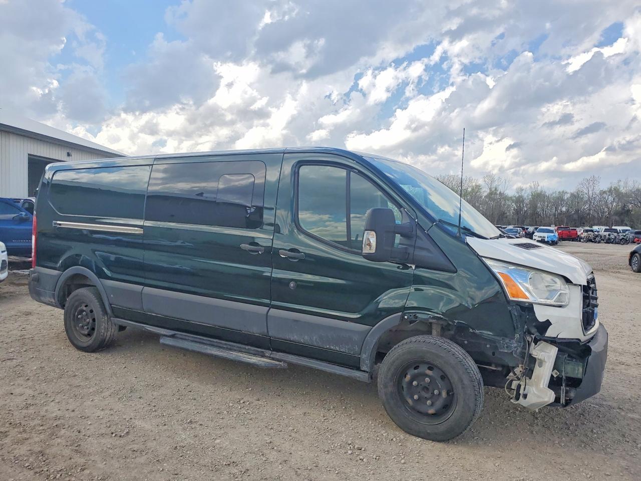 2015 Ford Transit VIN 1FTNE2YM0FKA58116 photo 4