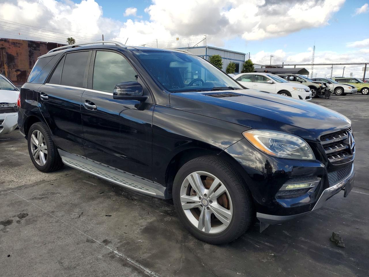 2013 Mercedes-Benz M-class VIN 4JGDA5JB6DA121249 photo 4