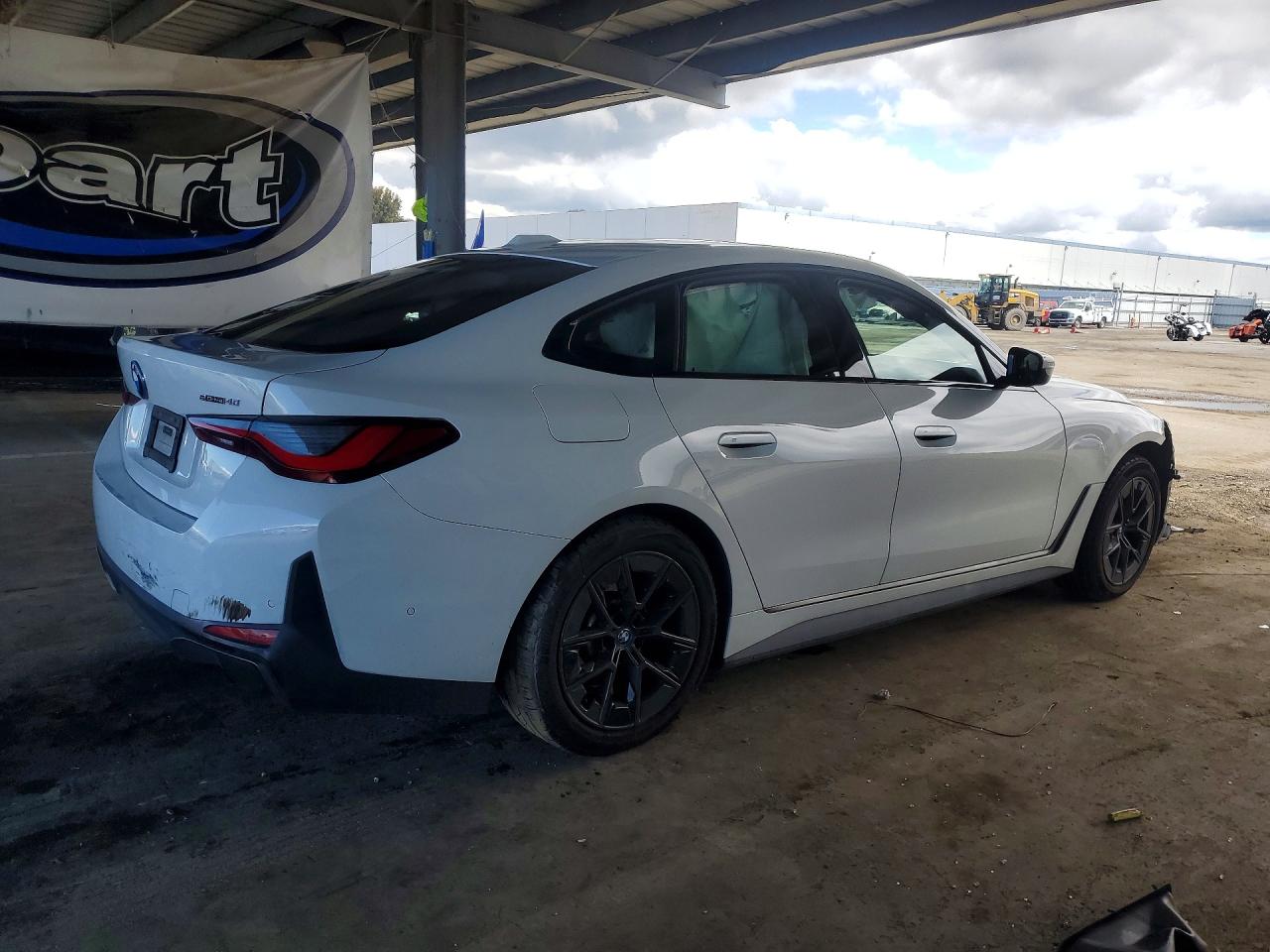 2023 BMW All other VIN WBY73AW09PFR43917 photo 3