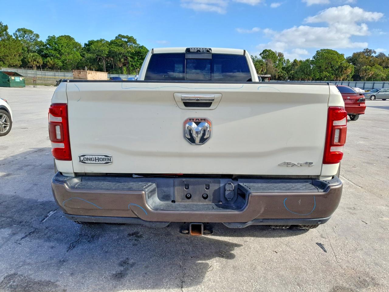 2019 Ram 3500 VIN 3C63RRKL6KG526069 photo 6