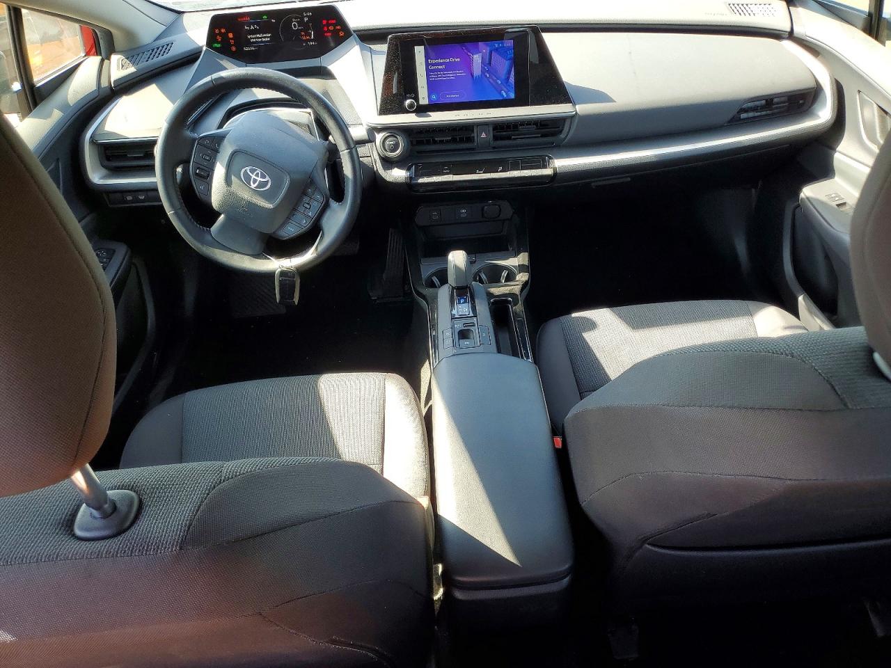 2024 Toyota Prius VIN JTDACAAU1R3016383 photo 8