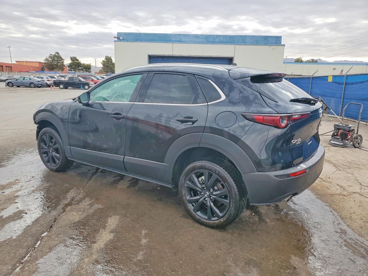 2024 Mazda Cx30 VIN 3MVDMBBM8RM699050 photo 2