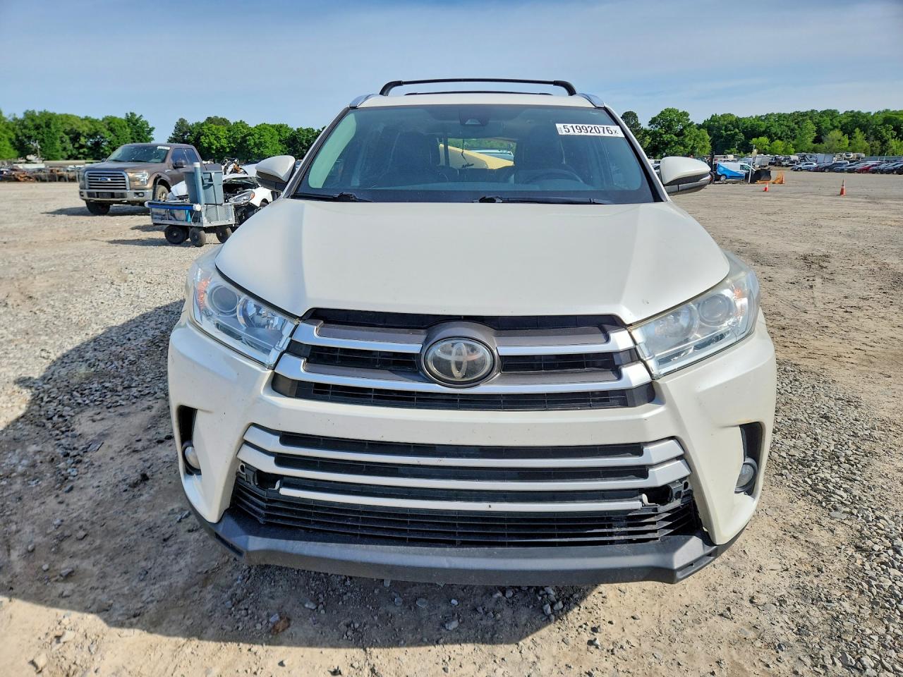 2018 Toyota Highlander VIN 5TDKZRFH4JS533077 photo 5