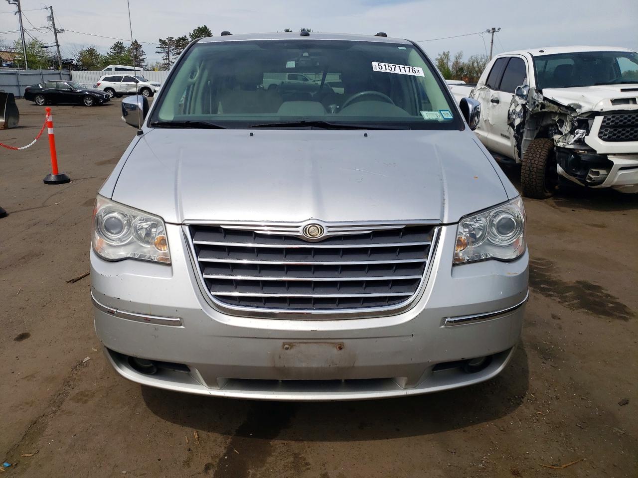 2009 CHRY Minivan VIN 2A8HR64X89R521059 photo 5