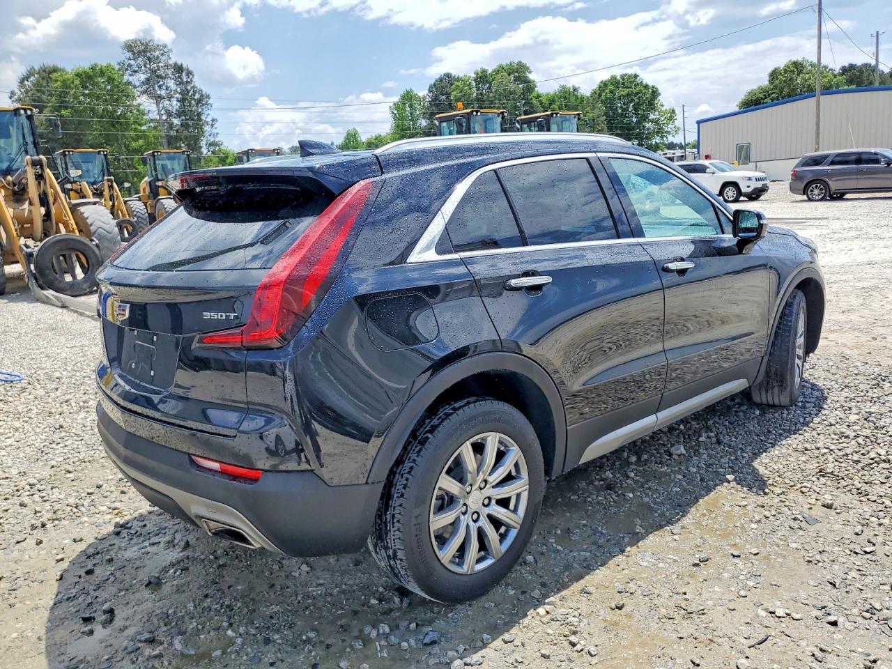 2023 Cadillac Xt4 VIN 1GYFZCR4XPF134104 photo 3