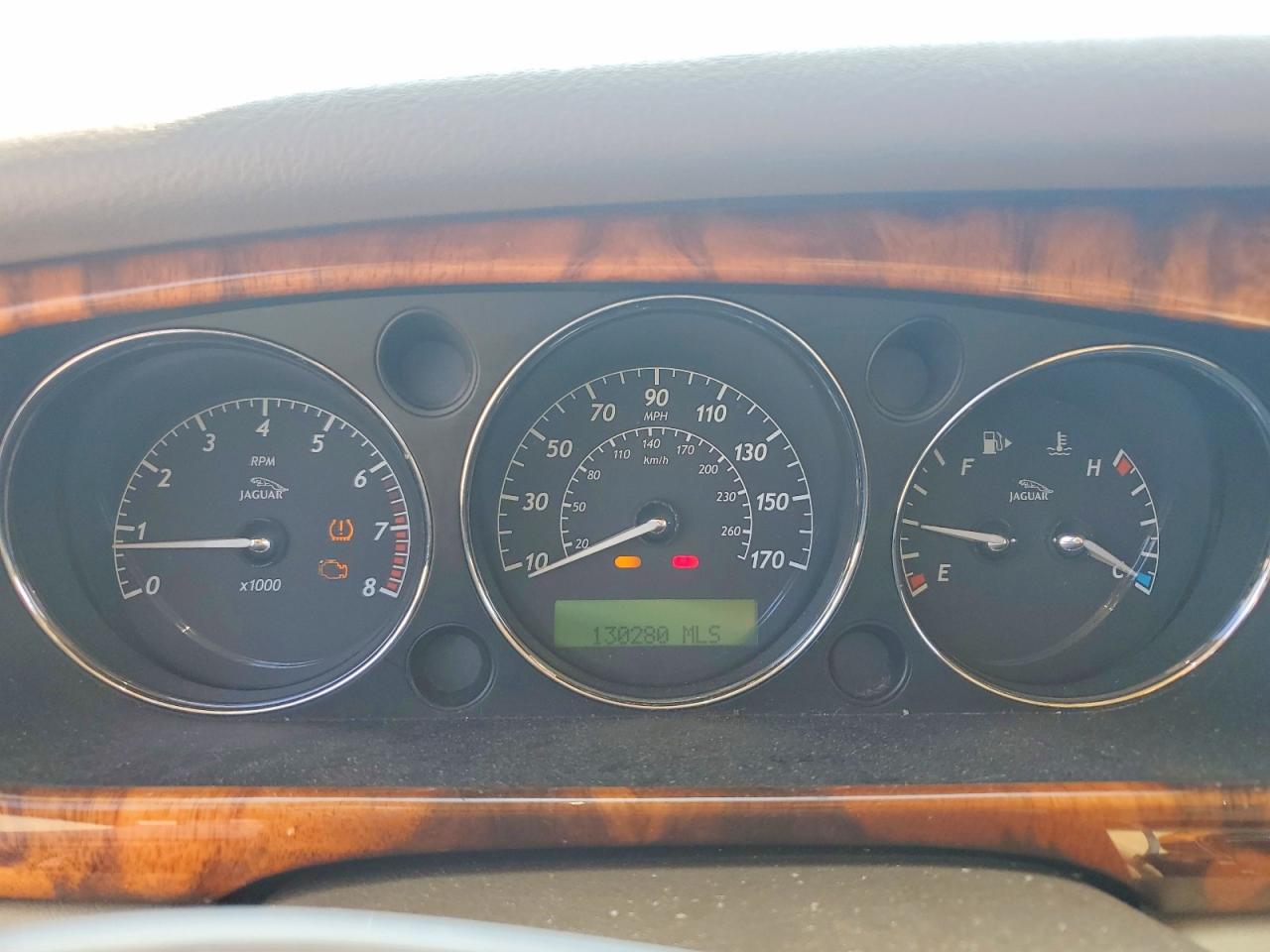 2008 Jaguar Xj8 VIN SAJWA79BX8SH27963 photo 9