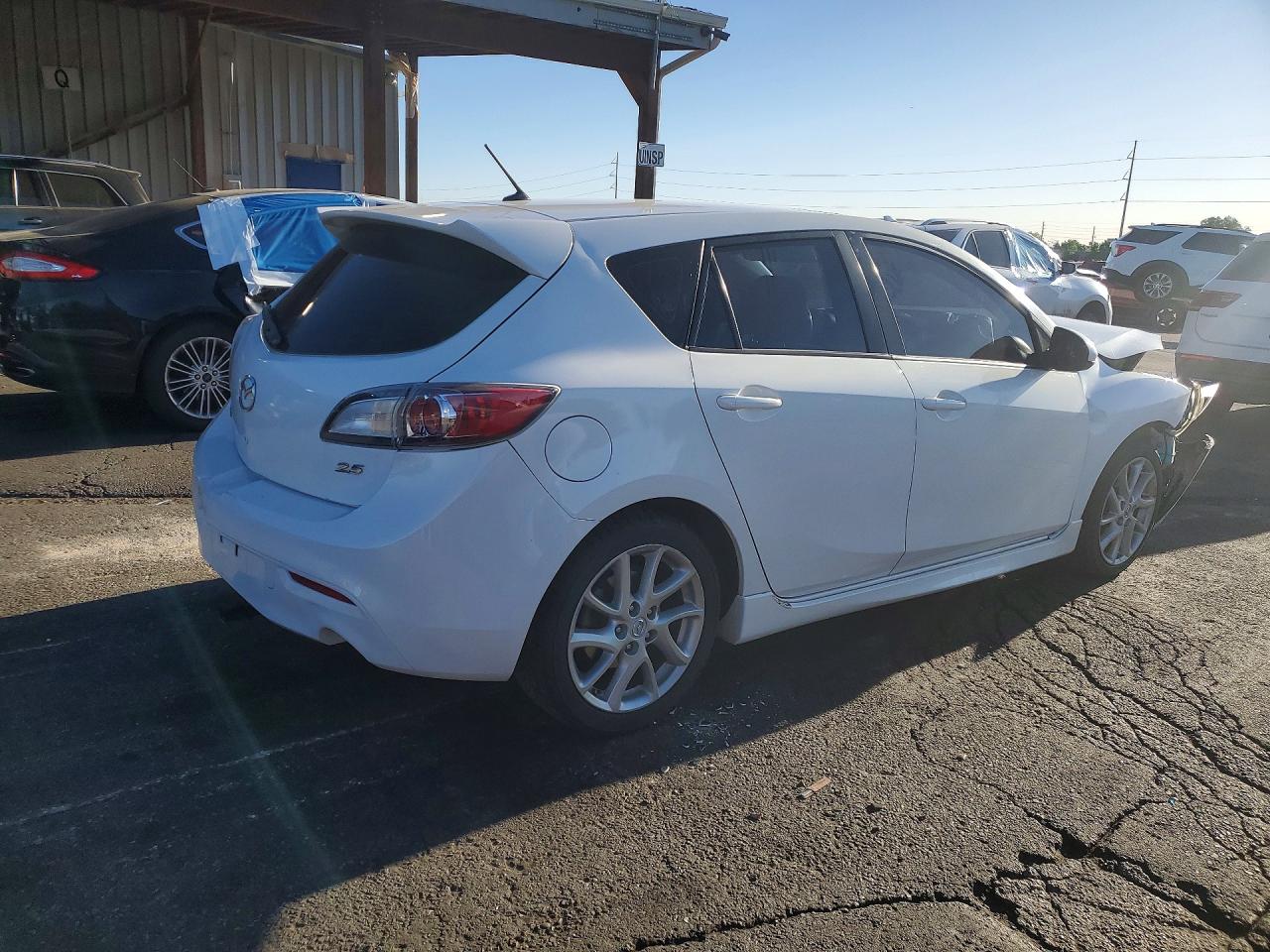2012 Mazda Mazda3 VIN JM1BL1L59C1505840 photo 3