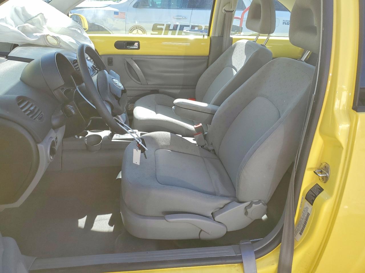 2001 VOLKSWAGEN Beetle VIN 3VWCP21CX1M461229 photo 7