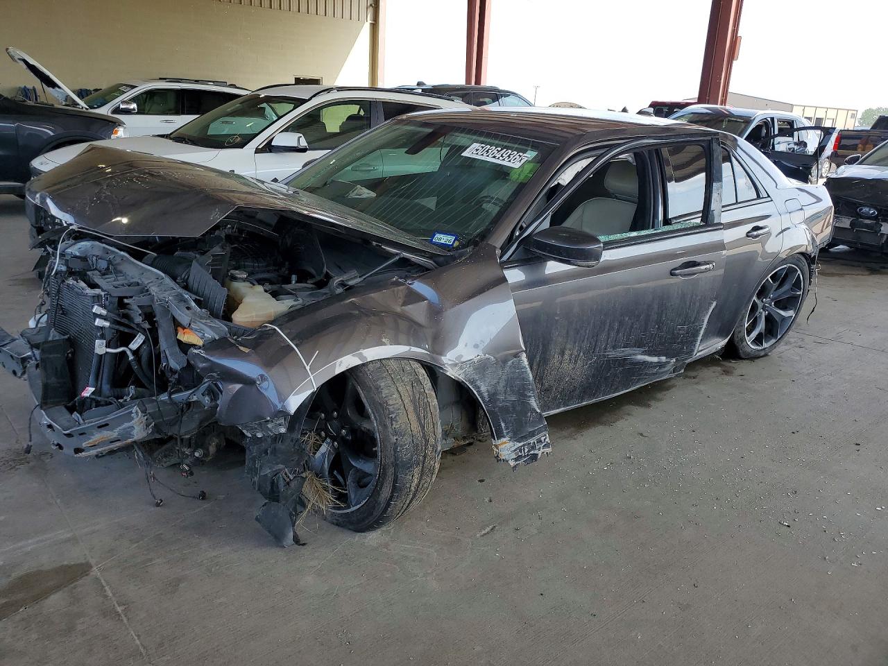 2022 Chrysler 300 VIN 2C3CCADG1NH111892 photo 1