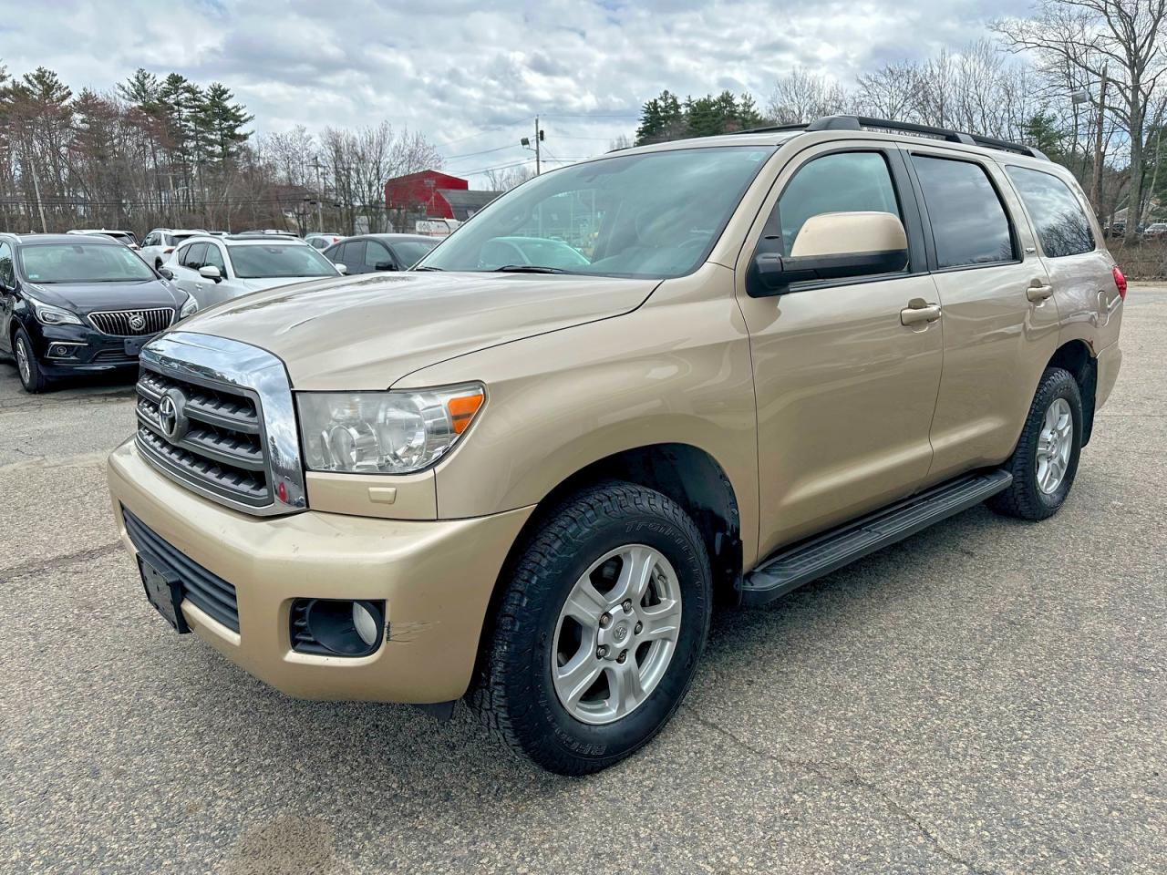 2014 TOYOTA Sequoia VIN 5TDBY5G19ES093215 photo 2