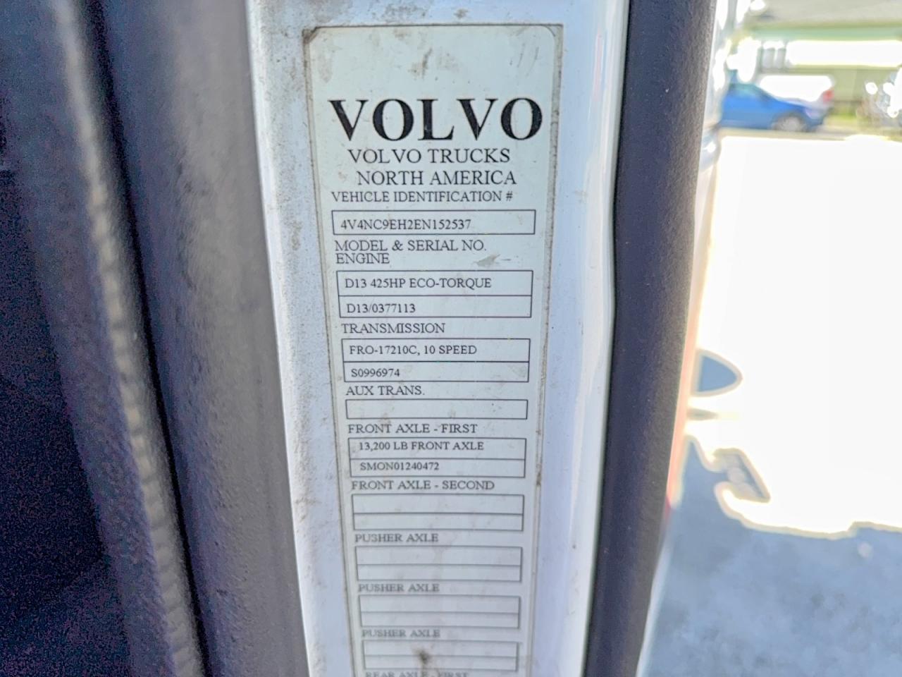 2014 Volvo Vn VIN 4V4NC9EH2EN152537 photo 10