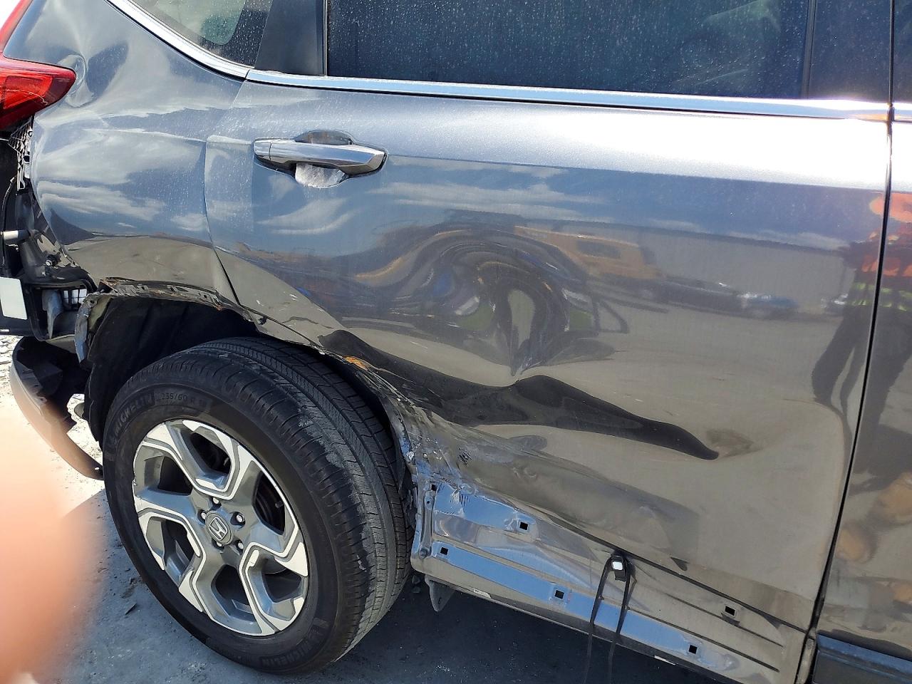 2018 Honda Crv VIN 5J6RW1H51JA007752 photo 11