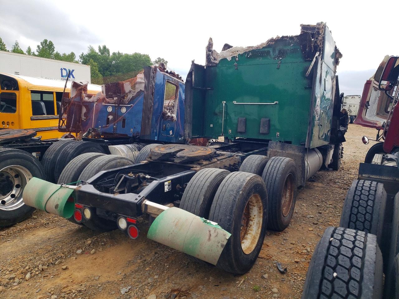 2016 PETERBILT All other VIN 1XPBD49X2GD292370 photo 4