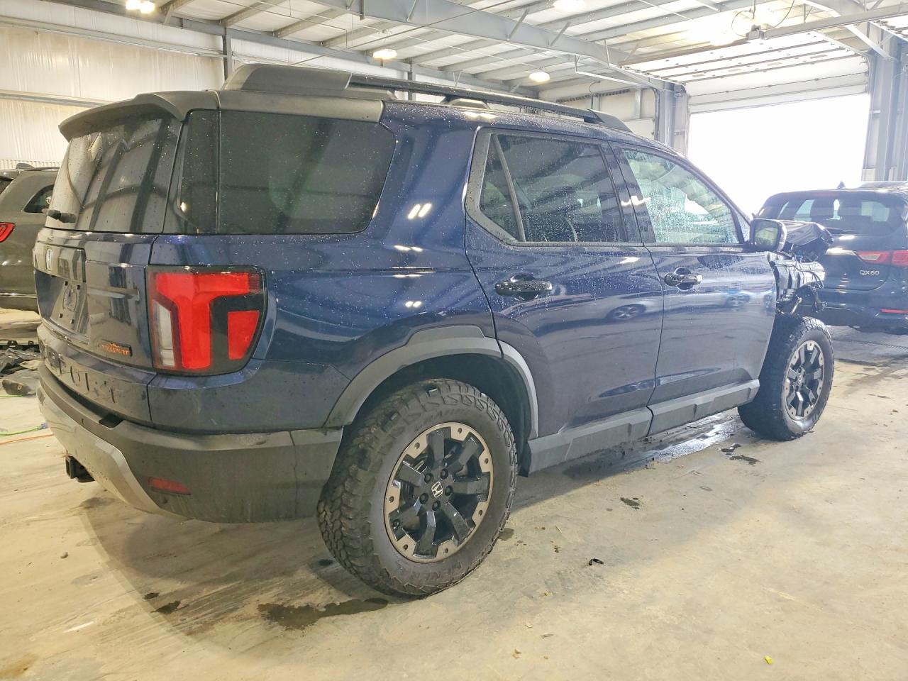 2026 Honda Passport VIN 5FNYF9H83TB030809 photo 3