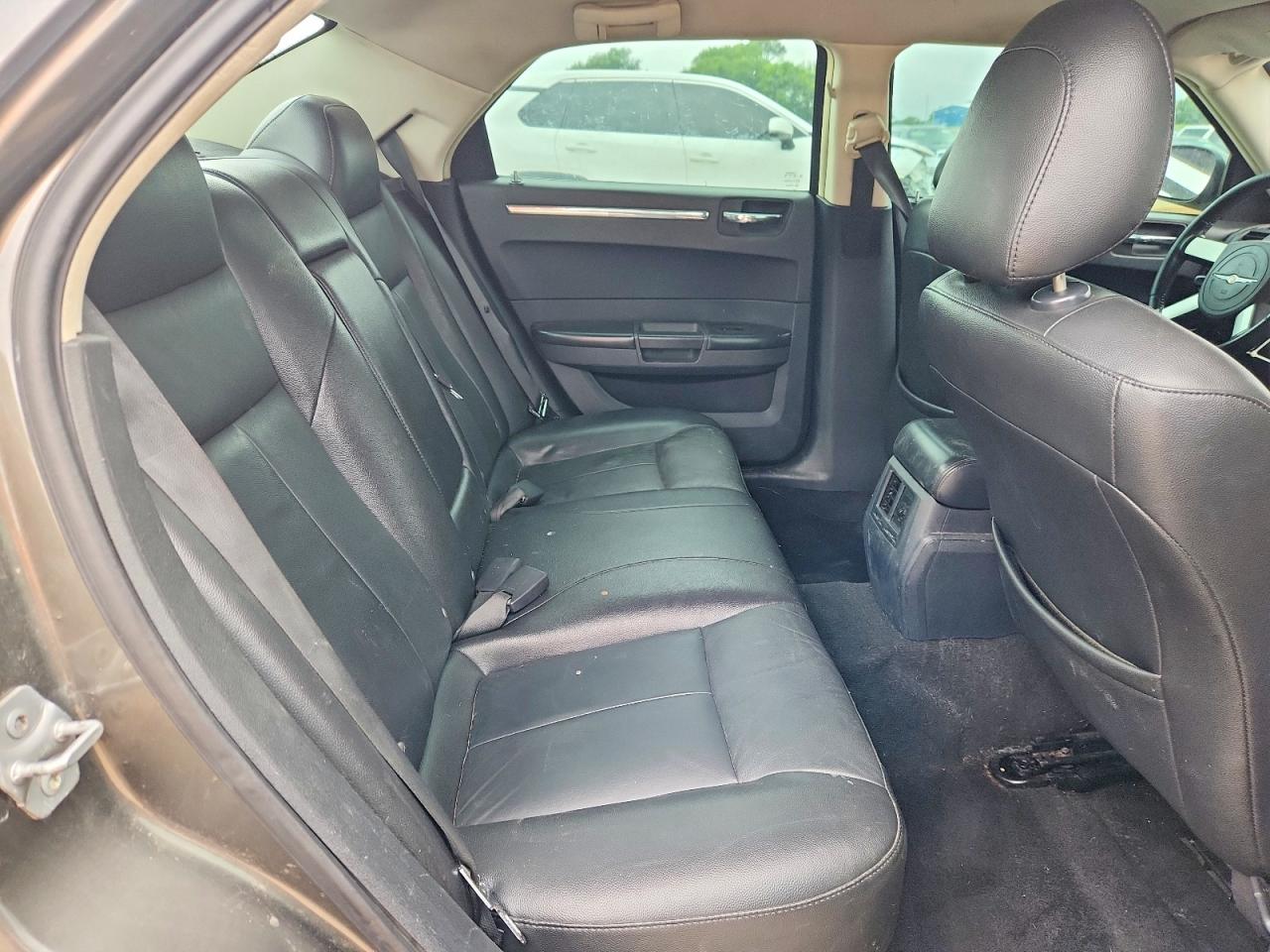 2008 Chrysler 300 VIN 2C3KA53G08H269025 photo 10