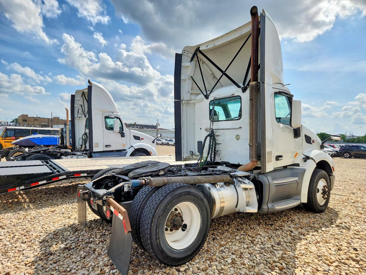 2017 PETERBILT All other VIN 1XPBA48X9HD428828 photo 4