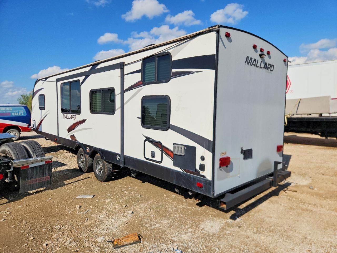 2018 HEARTLAND All models VIN 5SFNB3623JE383895 photo 3