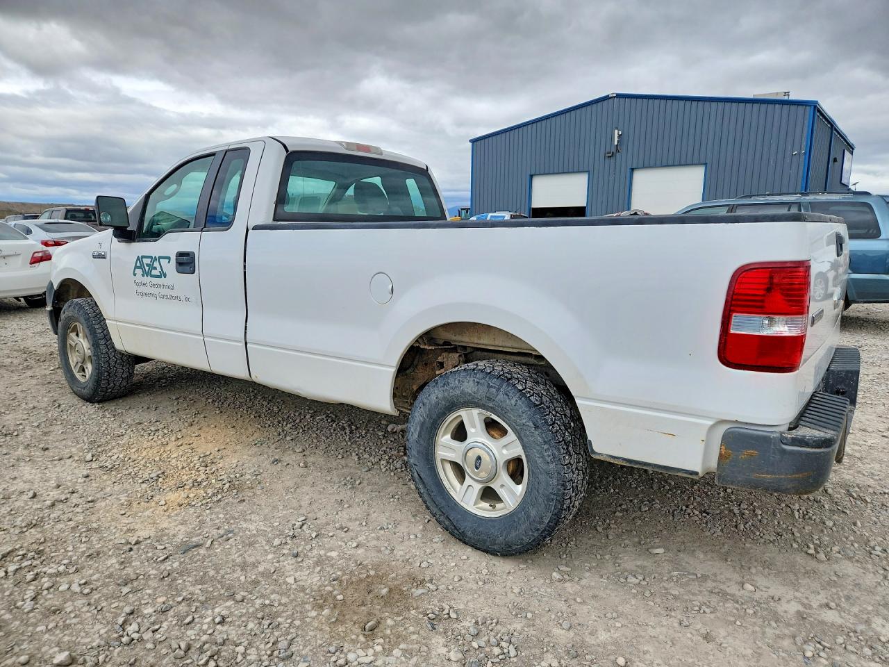 2007 Ford F150 VIN 1FTRF14W37KC38112 photo 2