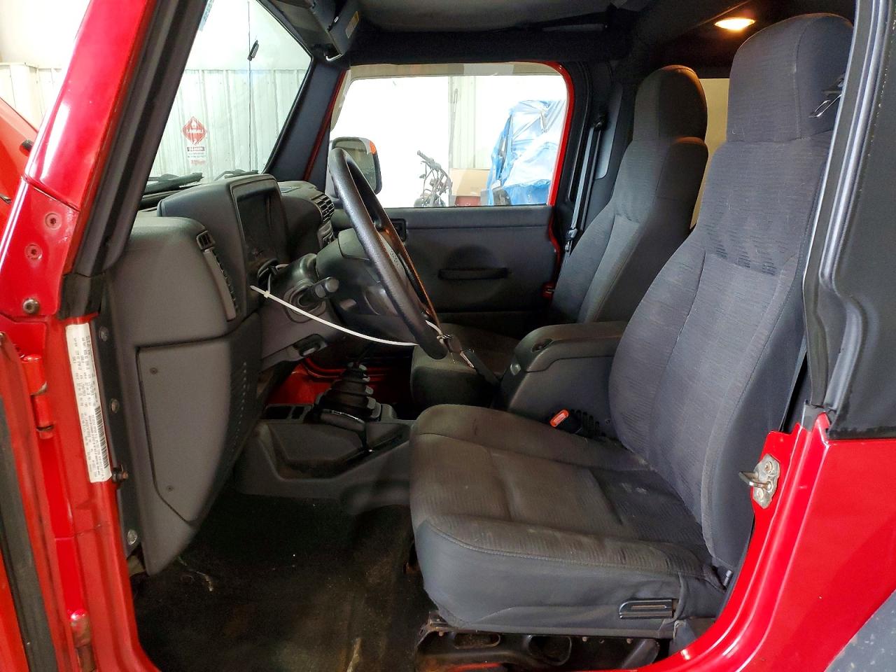 2004 Jeep Wrangler / VIN 1J4FA69S74P705058 photo 7