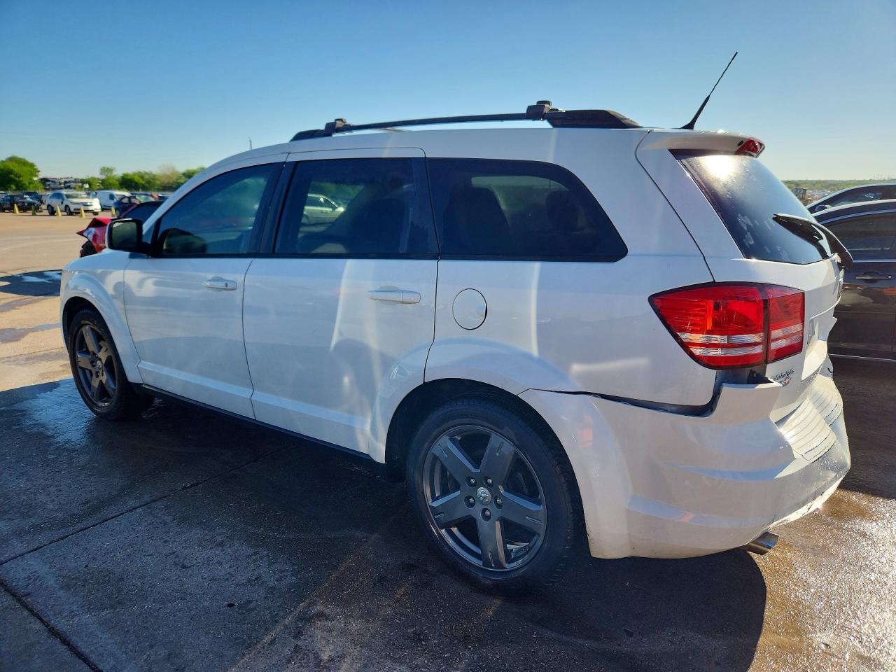 2010 Dodge Journey VIN 3D4PG5FV1AT120665 photo 2