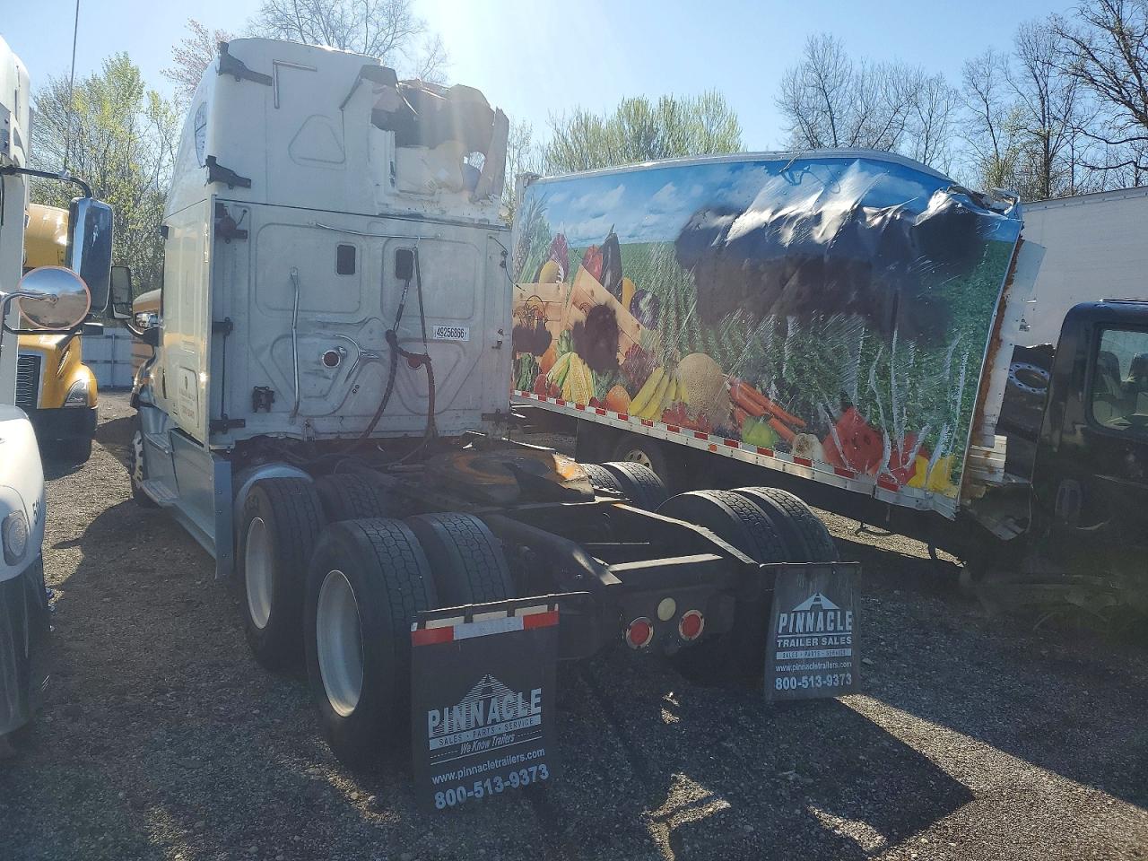 2014 FREIGHTLINER All other VIN 3AKJGLD55ESFH3338 photo 4