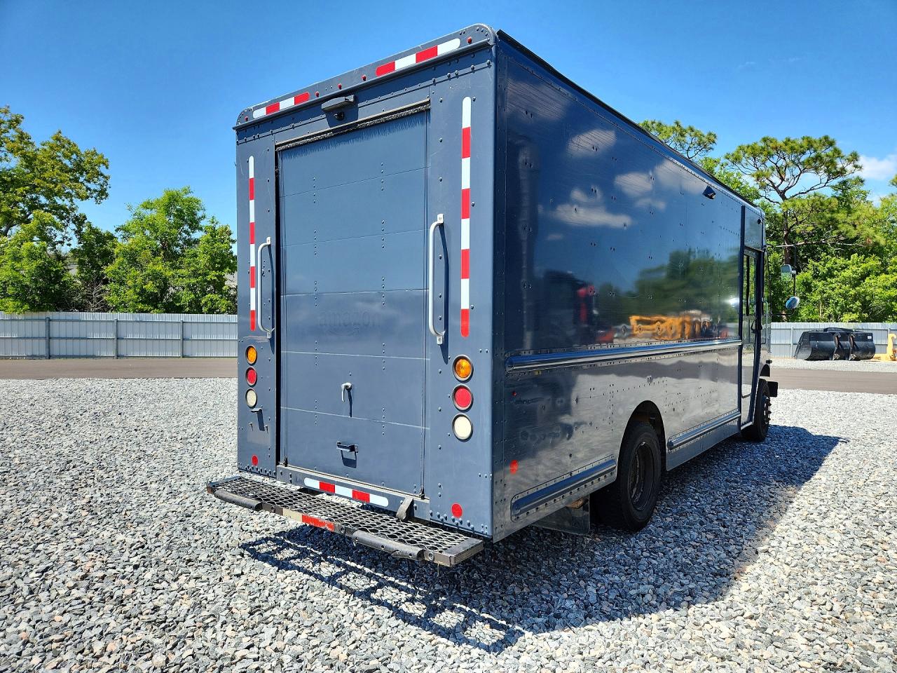 2020 FREIGHTLINER All other VIN 4UZAC2EA1LCMK0244 photo 3