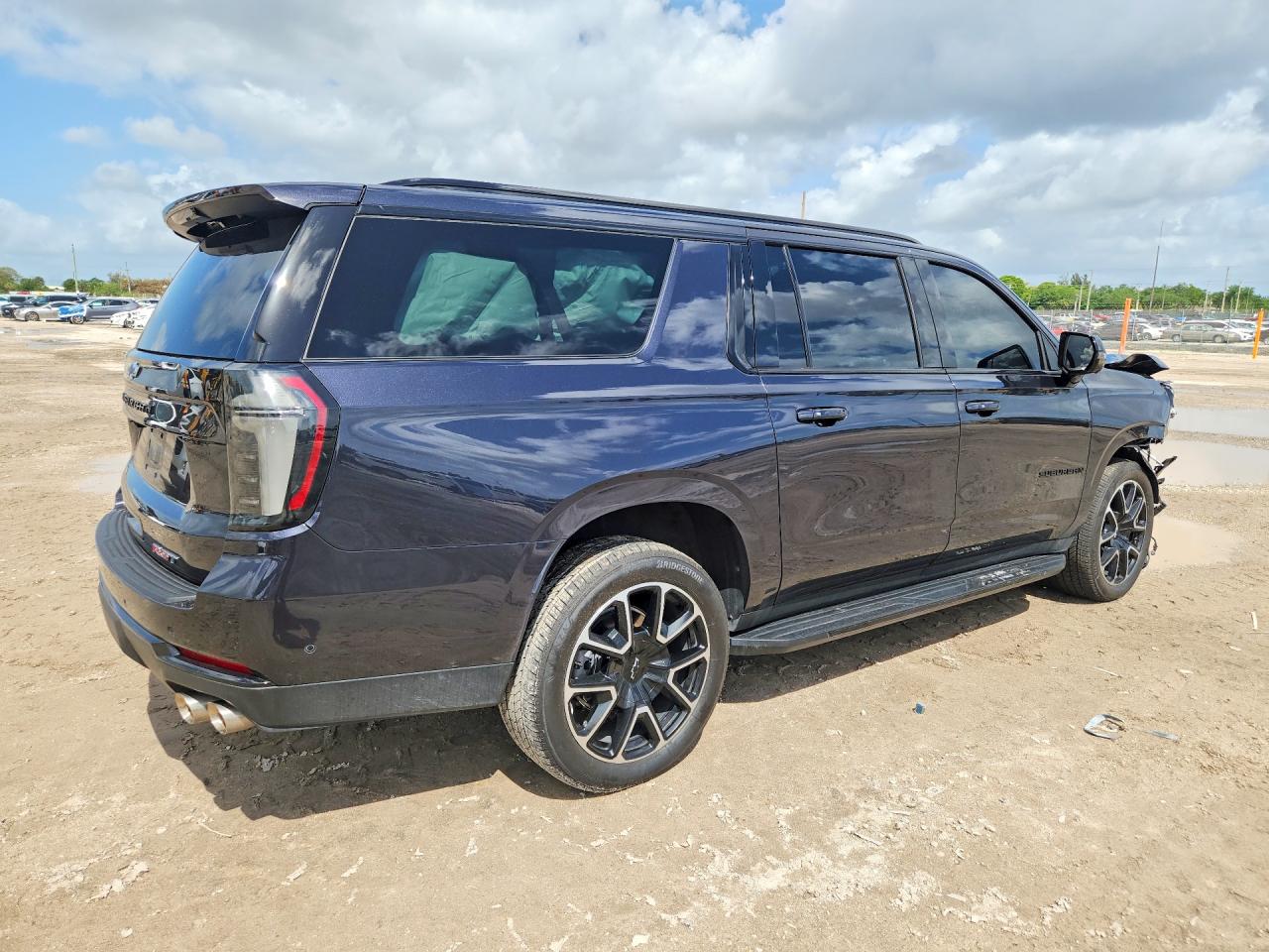 2025 Chevrolet Suburban VIN 1GNS5ERD1SR183007 photo 3