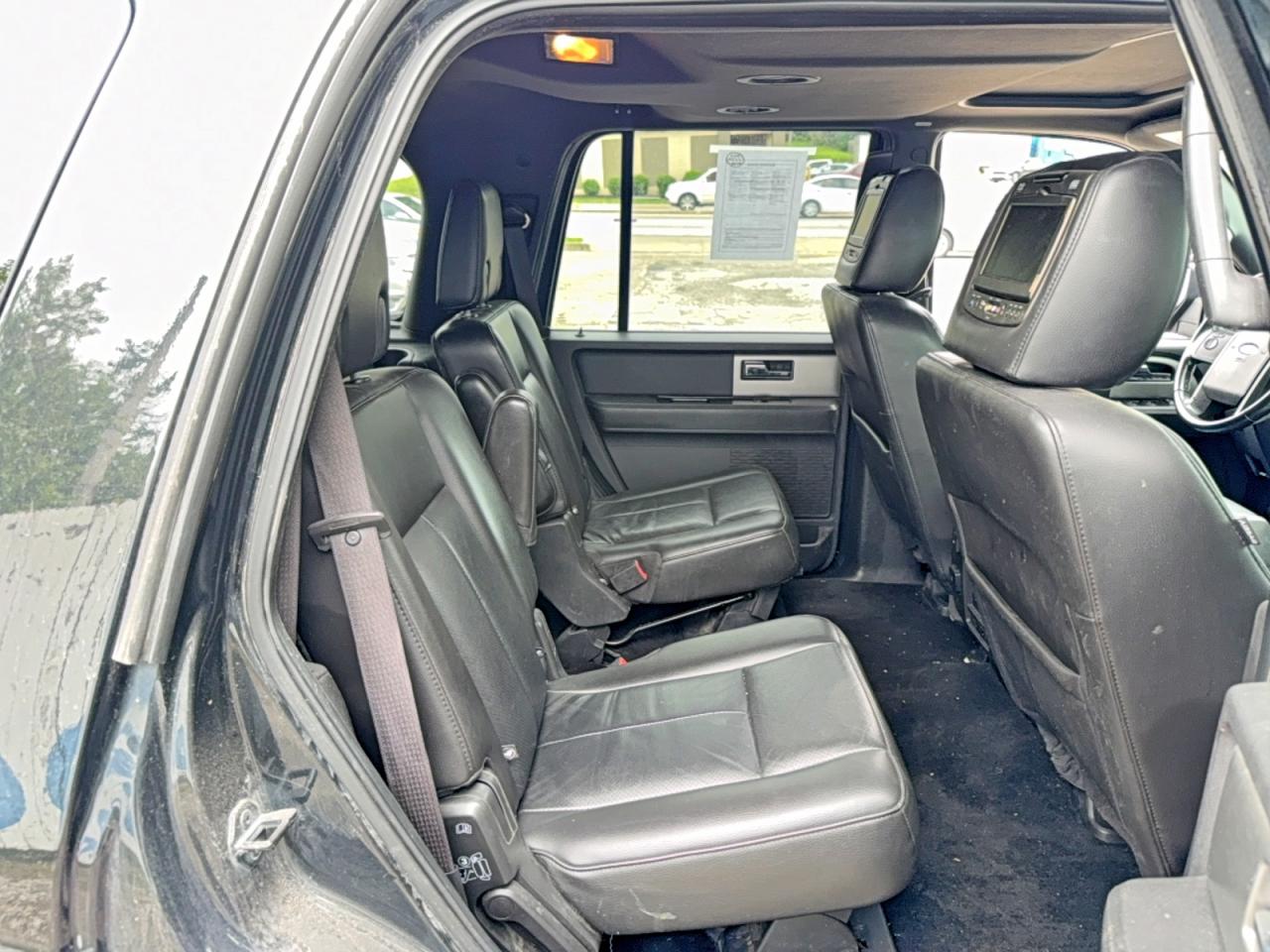 2014 Ford Expedition VIN 1FMJU2A55EEF03527 photo 6