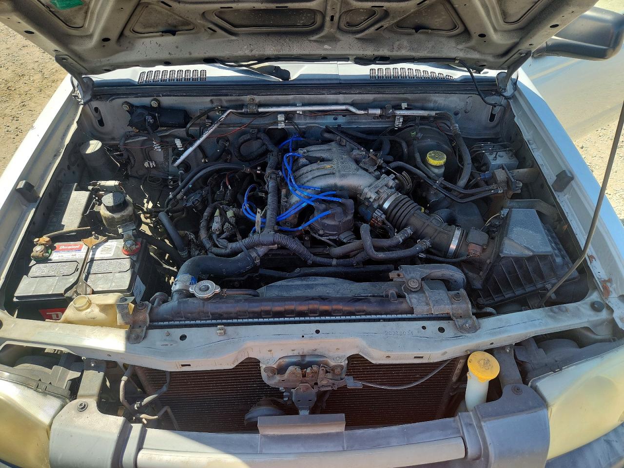 2002 Nissan Frontier VIN 1N6ED27T22C378034 photo 11