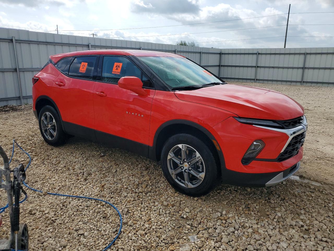 2026 Chevrolet Blazer VIN 3GNKBCR4XTS144749 photo 4