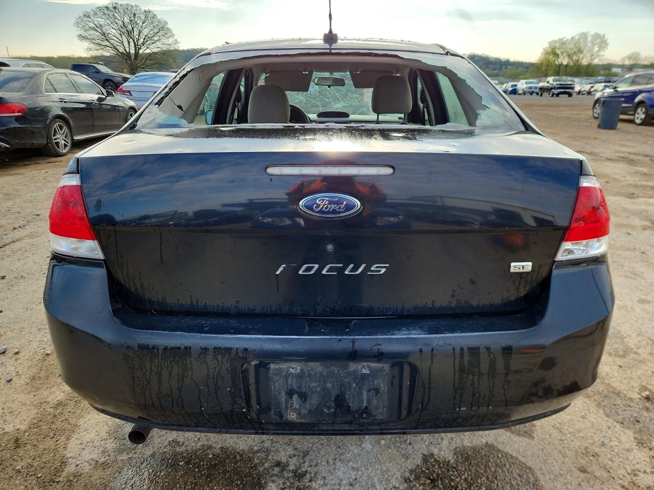 2008 Ford Focus VIN 1FAHP35N88W214138 photo 6