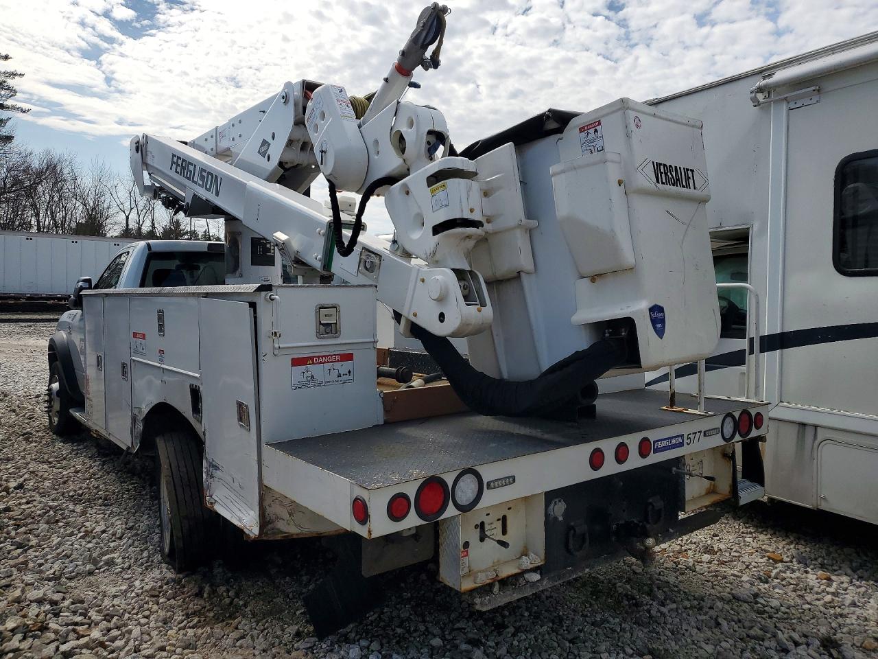 2023 Ram 5500 VIN 3C7WRMBL5PG607017 photo 2