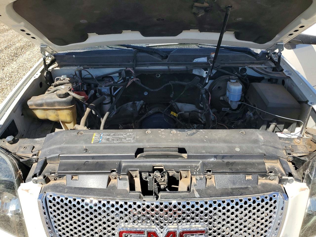 2010 GMC Yukon VIN 1GKUKEEF6AR218967 photo 12