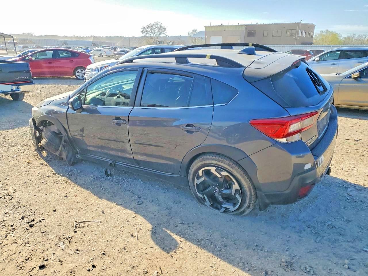 2021 Subaru Crosstrek VIN JF2GTHMC2M8388964 photo 2
