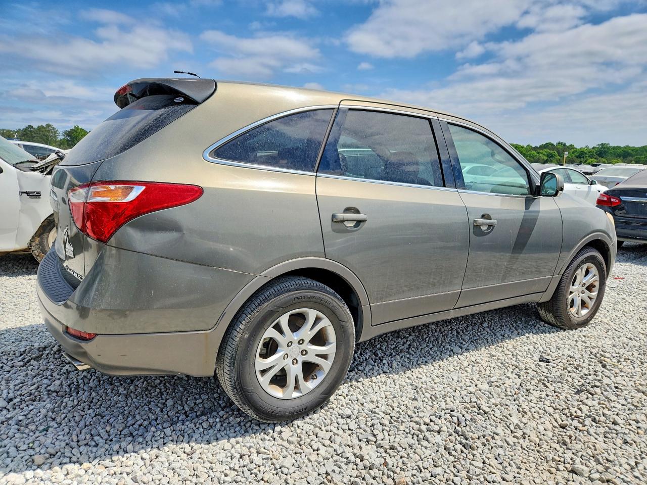 2008 Hyundai Veracruz VIN KM8NU13C28U052428 photo 3