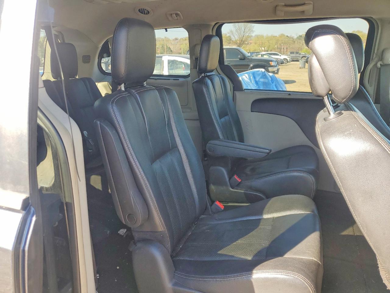 2014 Chrysler Minivan VIN 2C4RC1CG7ER250166 photo 11