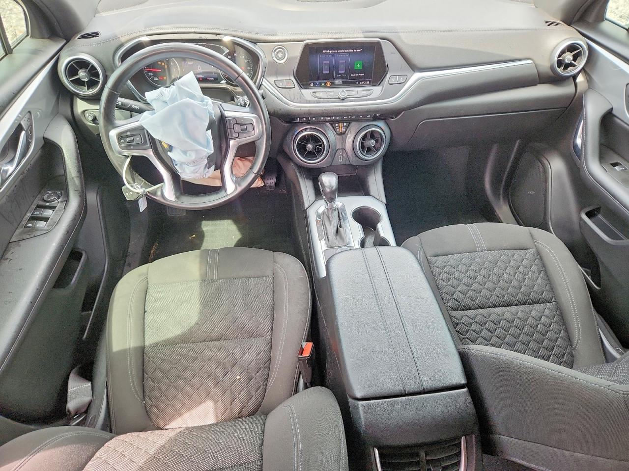 2020 Chevrolet Blazer VIN 3GNKBBRA0LS646864 photo 8