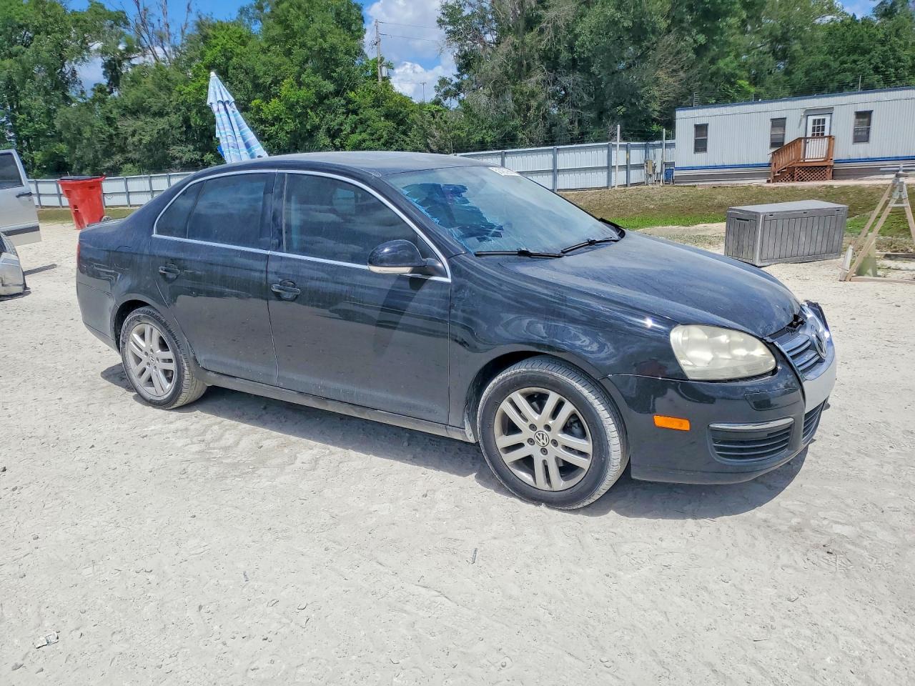 2006 Volkswagen Jetta VIN 3VWCT81K86M850982 photo 4