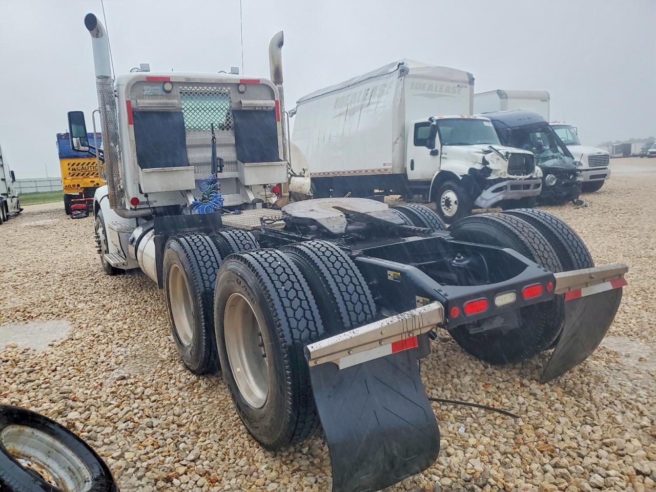2019 PETERBILT All other VIN 1XPBD49X8KD266882 photo 3