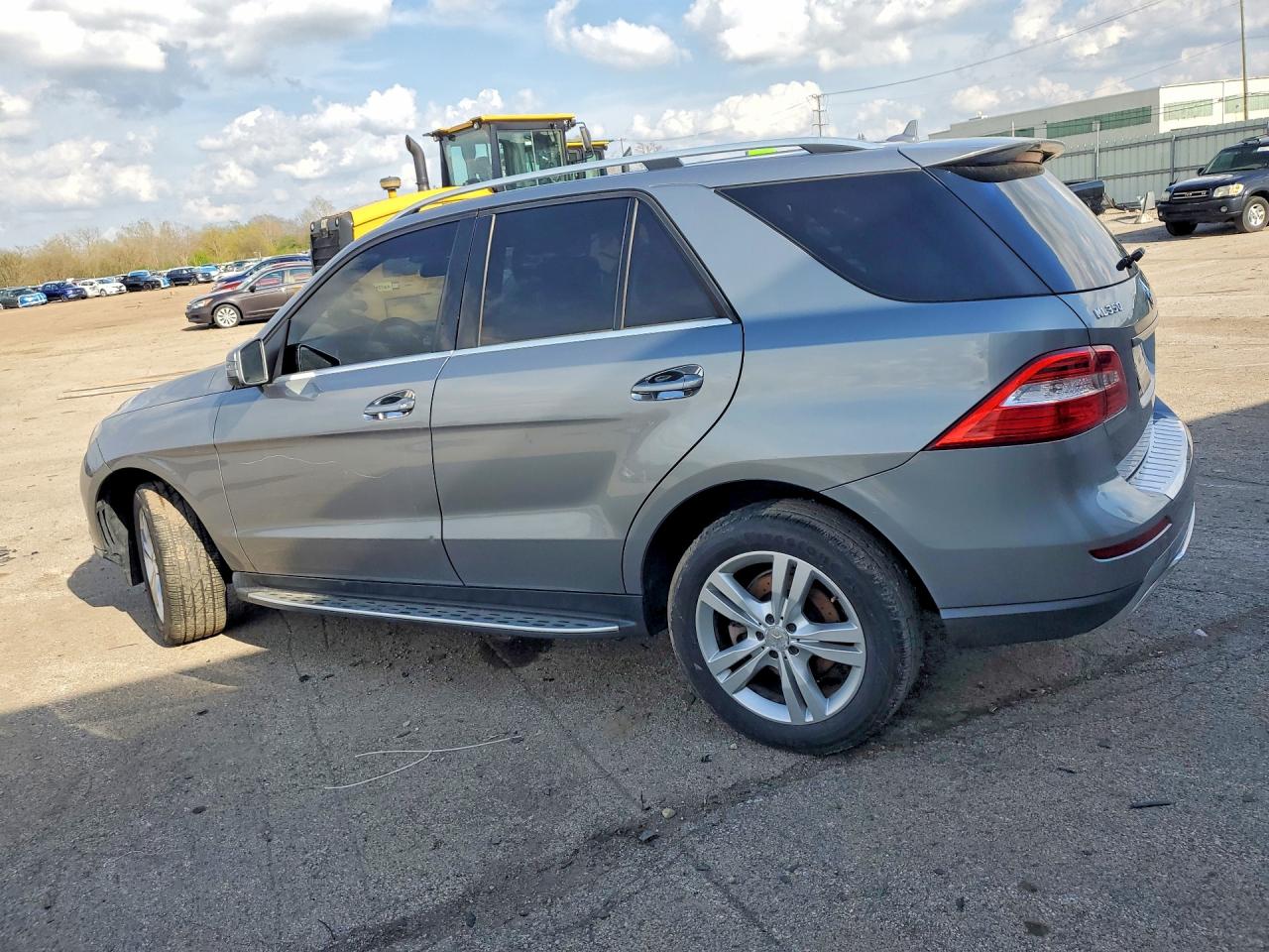 2013 Mercedes-Benz M-class VIN 4JGDA2EB1DA202684 photo 2
