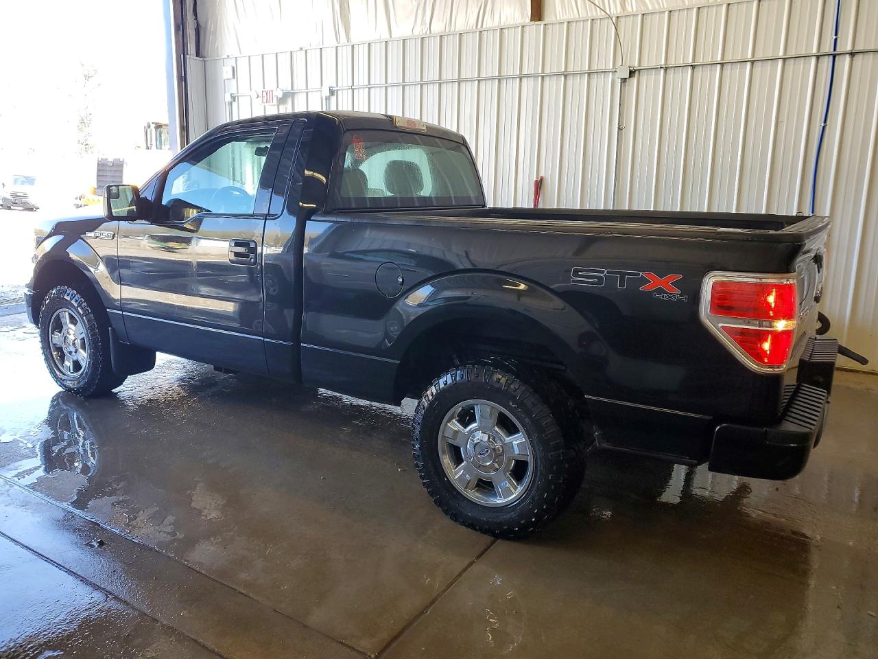 2013 Ford F150 VIN 1FTMF1EF3DFC63413 photo 2