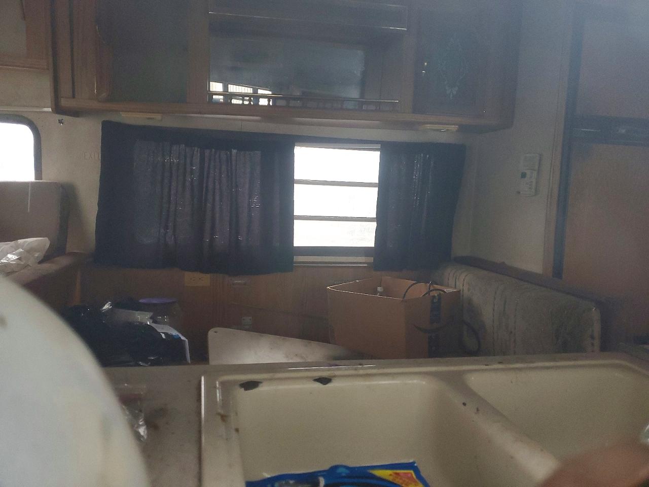 1990 JAYCO Rv trailer VIN 1UJCJ02P5L1KX0067 photo 5